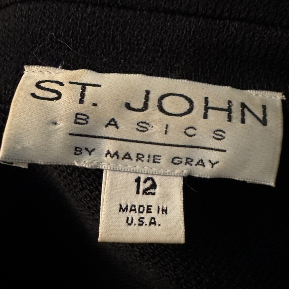St. John Basic Knit Black Jacket by Marie Gray - Picture 4 of 7